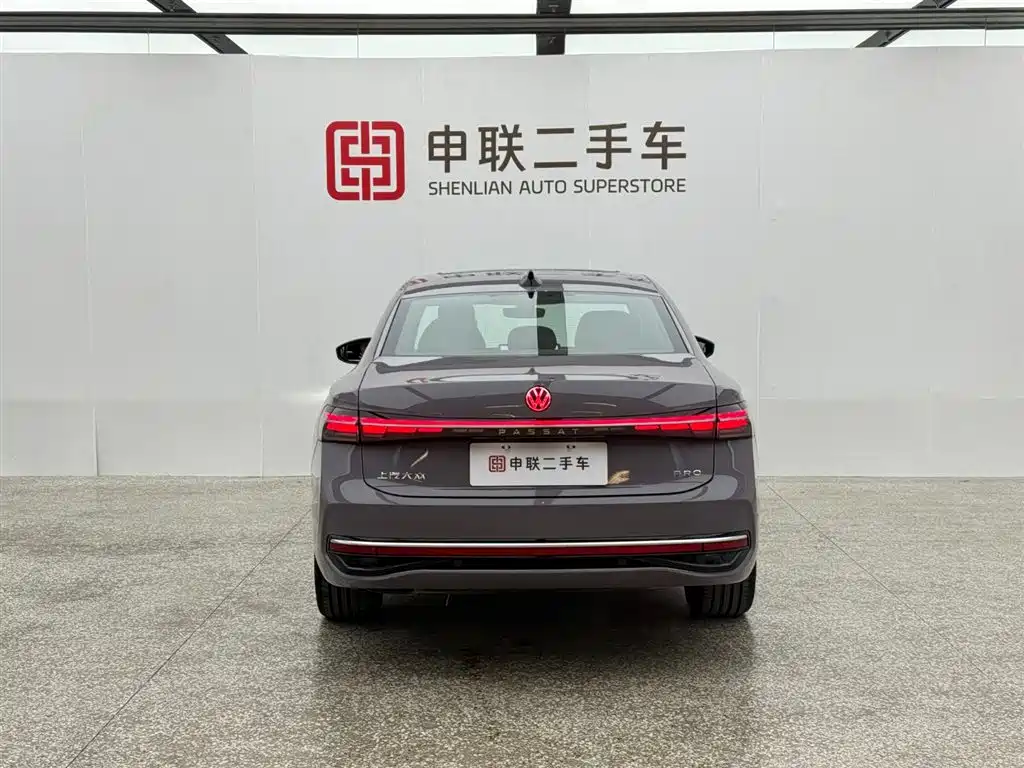 Volkswagen Passat 2024