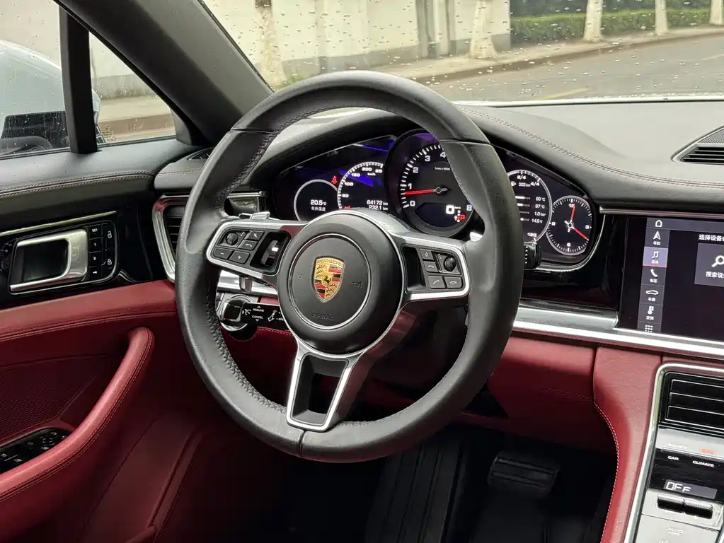 Porsche Panamera 2019 — фото 12