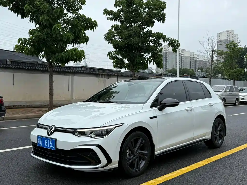 Volkswagen Golf 2022