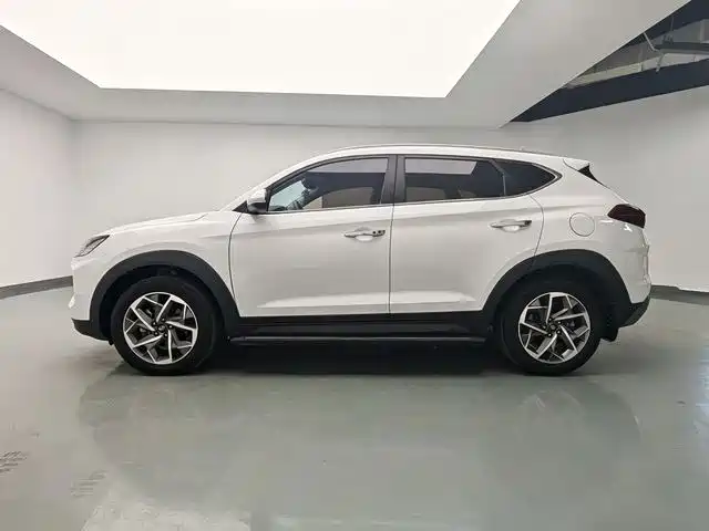 Hyundai Tucson 2019 — фото 7