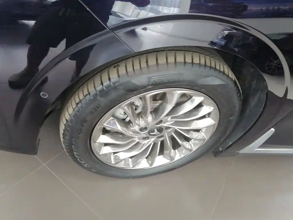 VOYAH Dreamer 2024 — фото 23