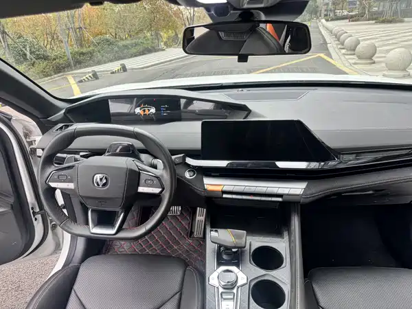 Changan UNI-V 2022