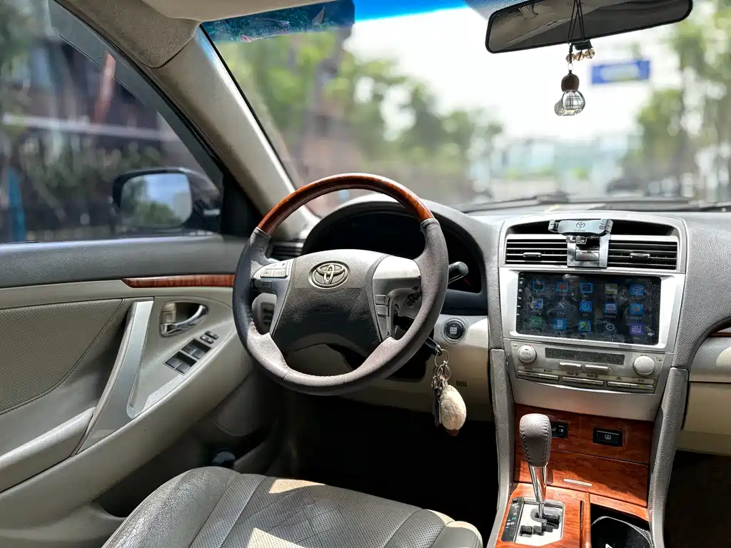 Toyota Camry 2007 — фото 21