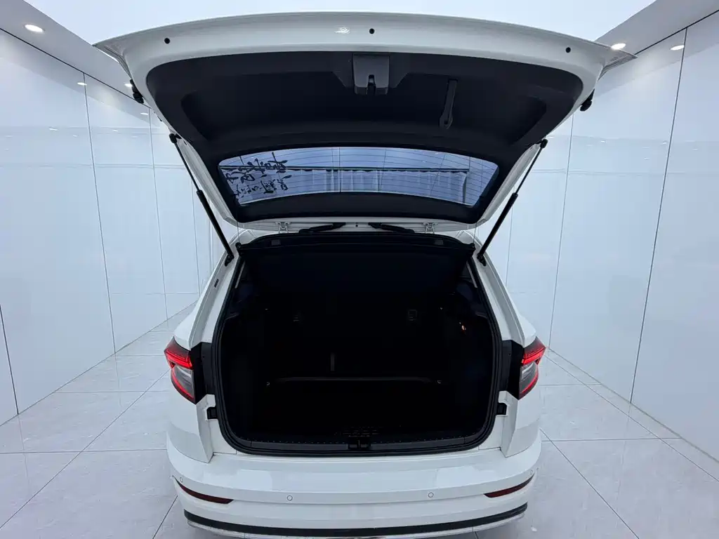 Skoda Karoq 2022 — фото 16