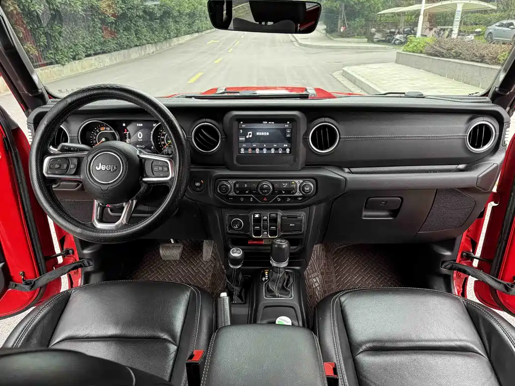 Jeep Wrangler 2020 — фото 9