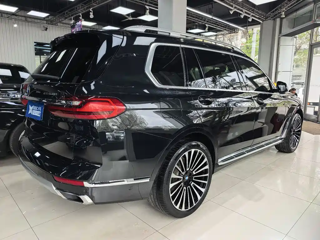 BMW X7 2020 — фото 4