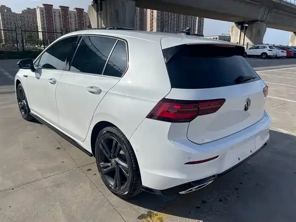 Volkswagen Golf 2023