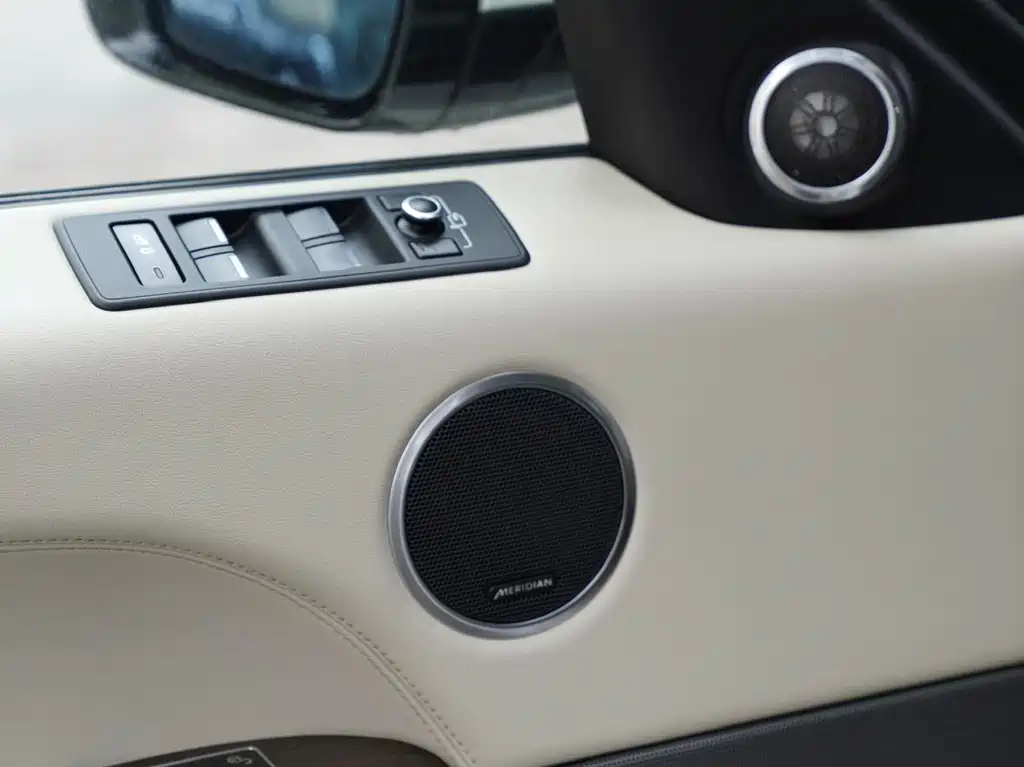 Land Rover Range Rover Sport 2015 — фото 18