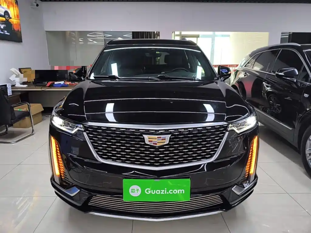Cadillac XT6 2022 — фото 3