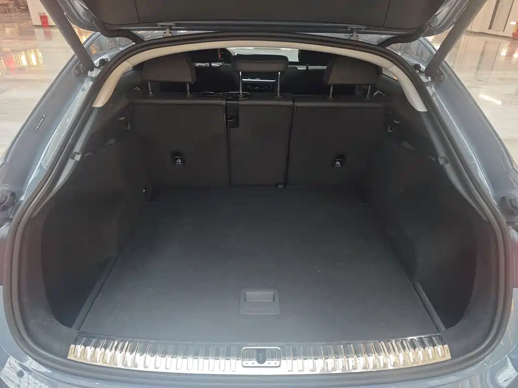Audi Q3 Sportback 2023 — фото 14