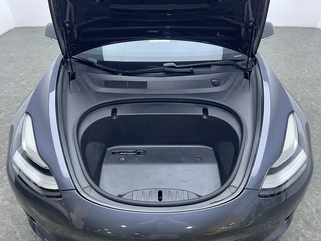 Tesla Model 3 2020 — фото 17
