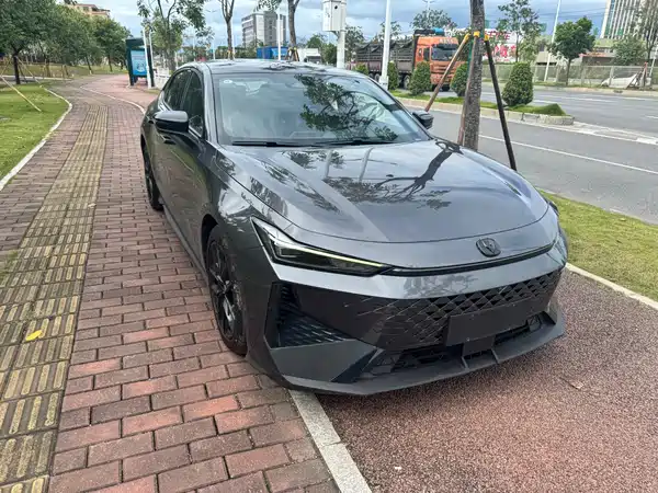 Changan UNI-V 2024