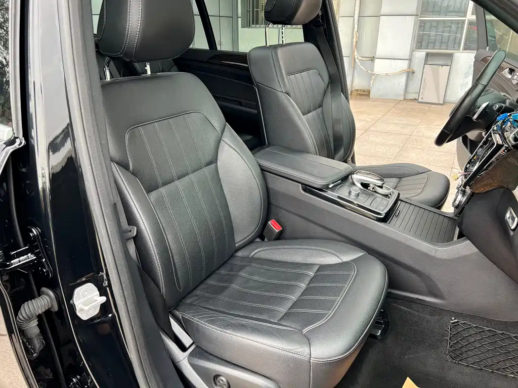 Mercedes-Benz GLS 2017 — фото 8
