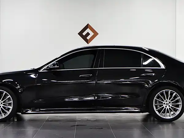 Mercedes-Benz S-Class 2021