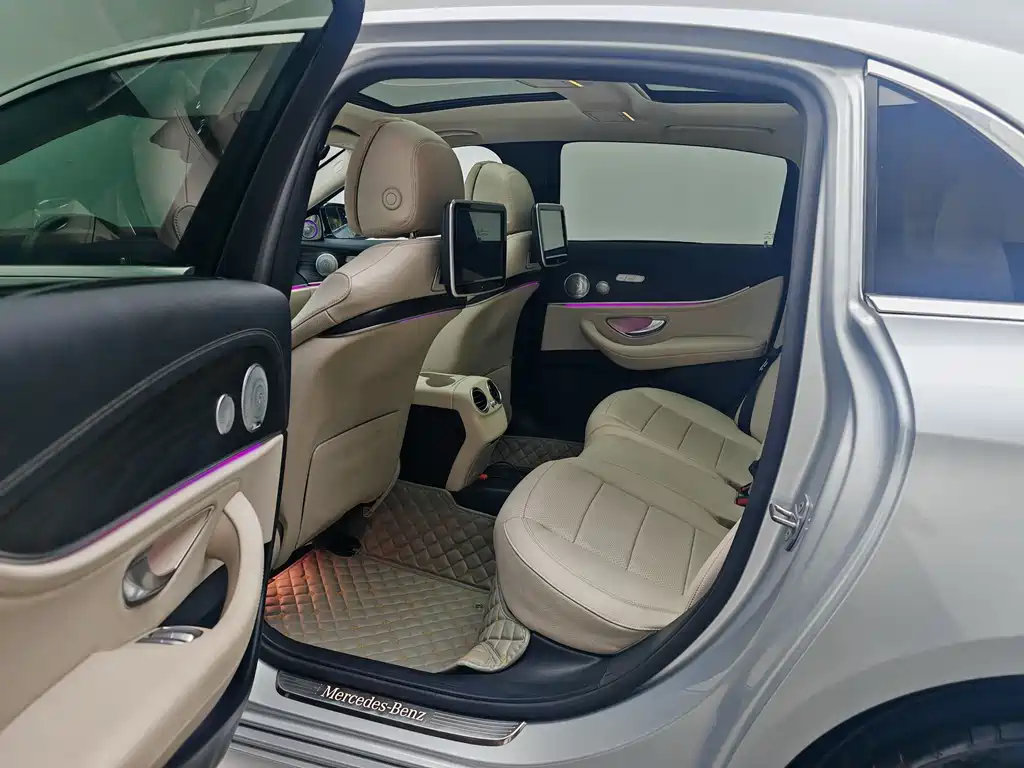 Mercedes-Benz E-Class 2016 — фото 17