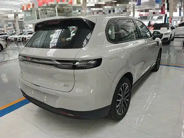 Leapmotor B10 2025