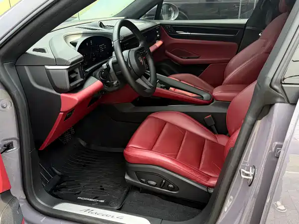 Porsche Macan New Energy 2024
