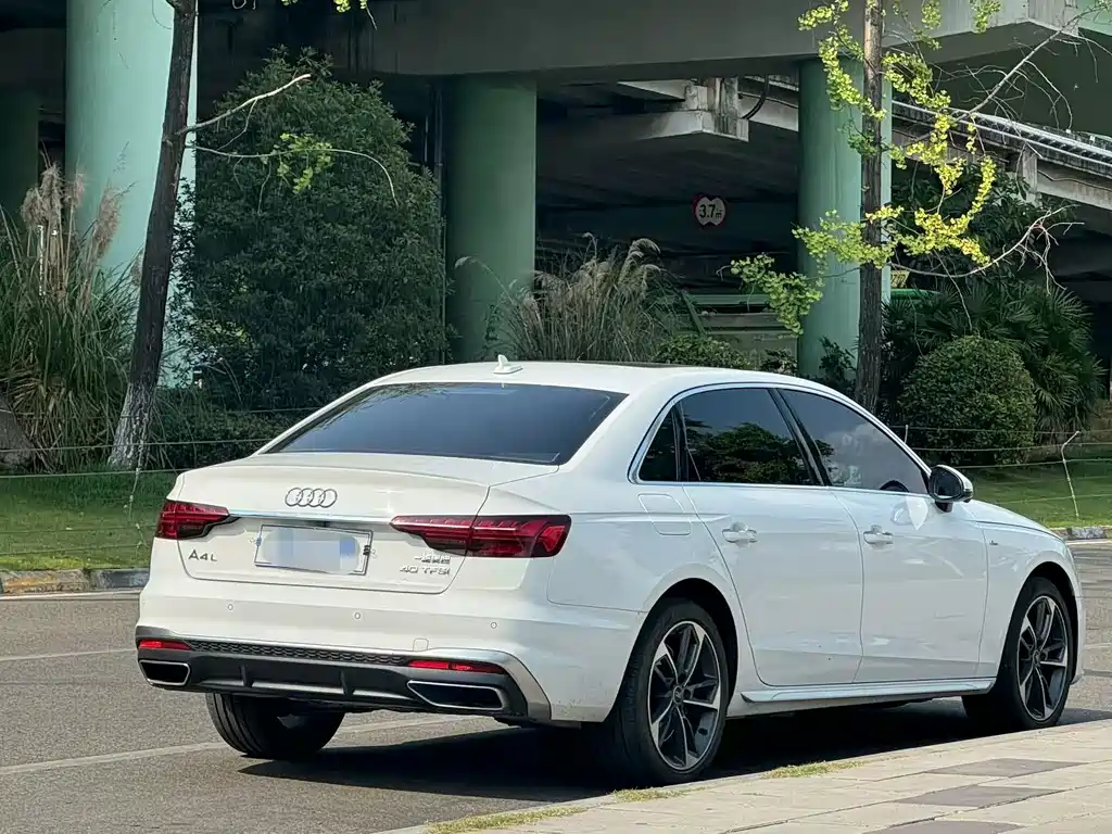 Audi A4L 2022