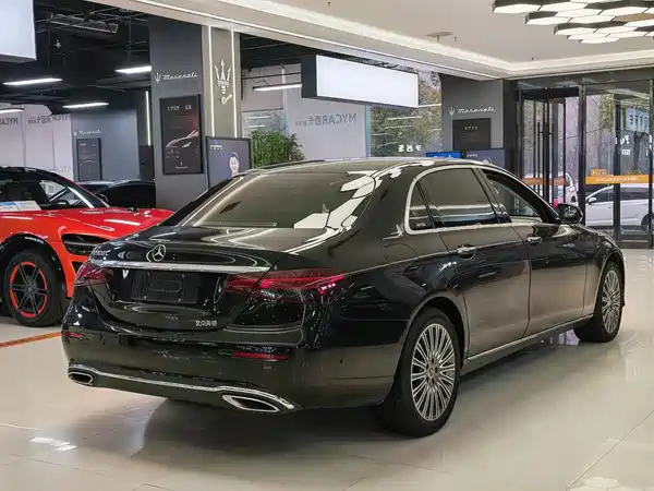 Mercedes-Benz E-Class 2023