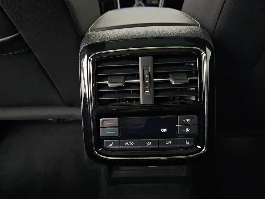 Volkswagen Passat 2020 — фото 11