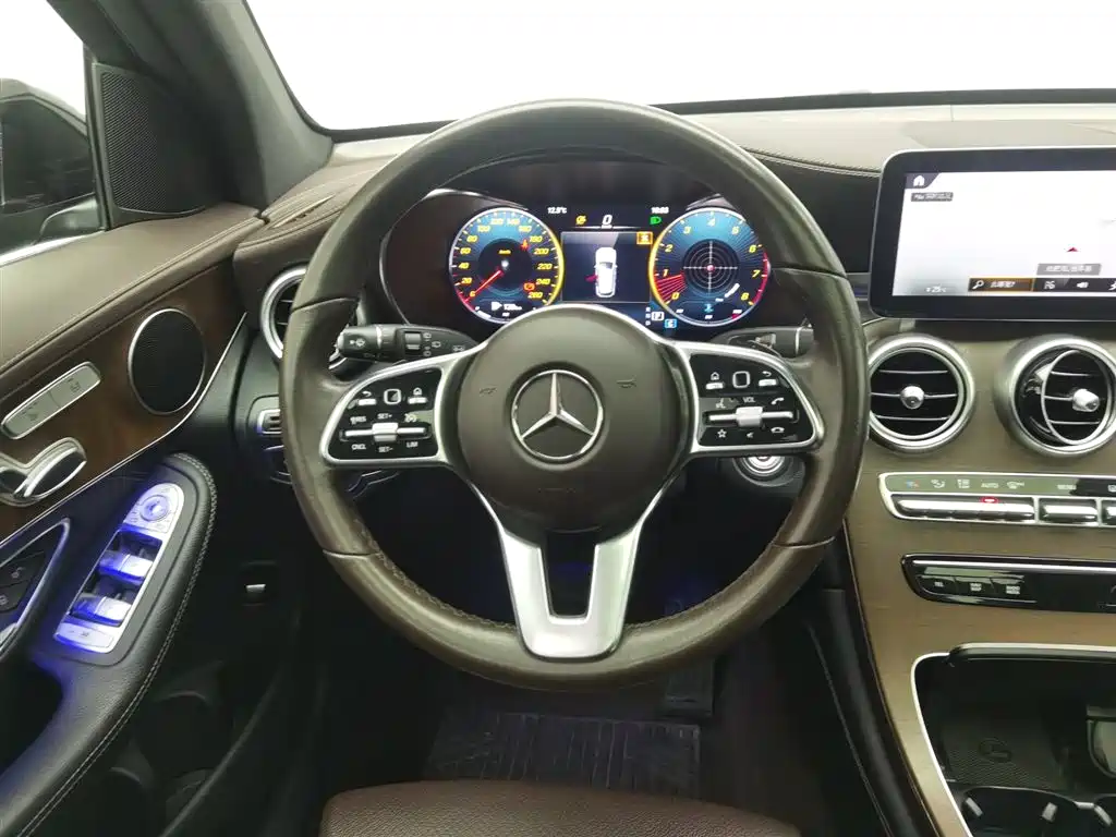 Mercedes-Benz GLC 2020 — фото 11