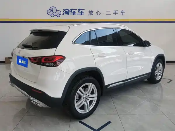 Mercedes-Benz GLA 2023