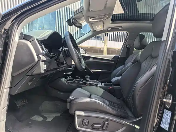 Audi Q5L 2022
