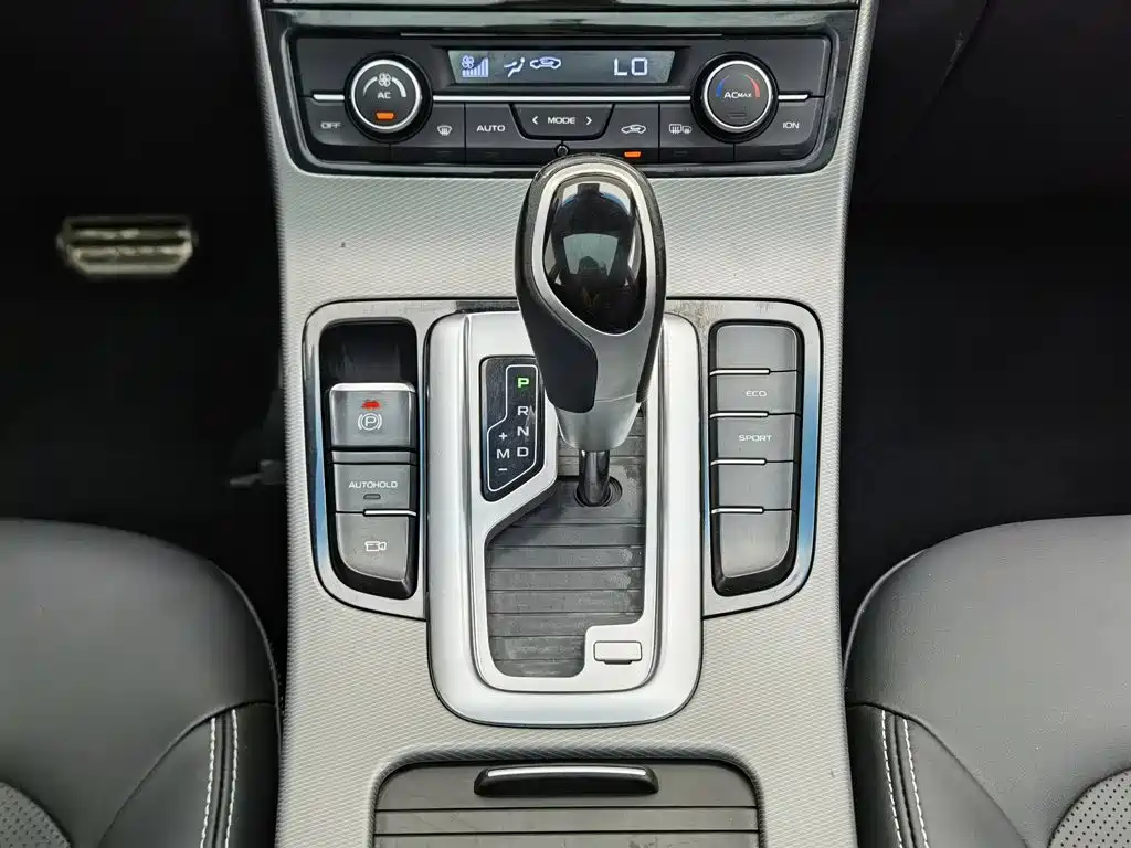 Geely Emgrand GS 2019 — фото 13