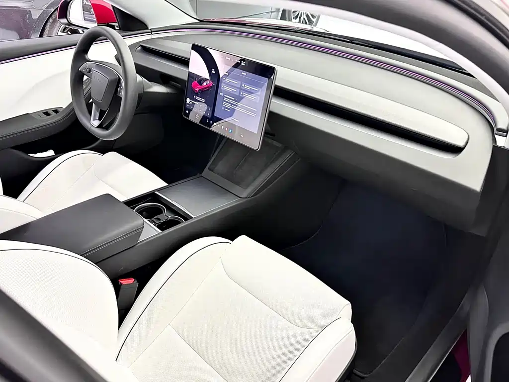 Tesla Model 3 2025 — фото 12