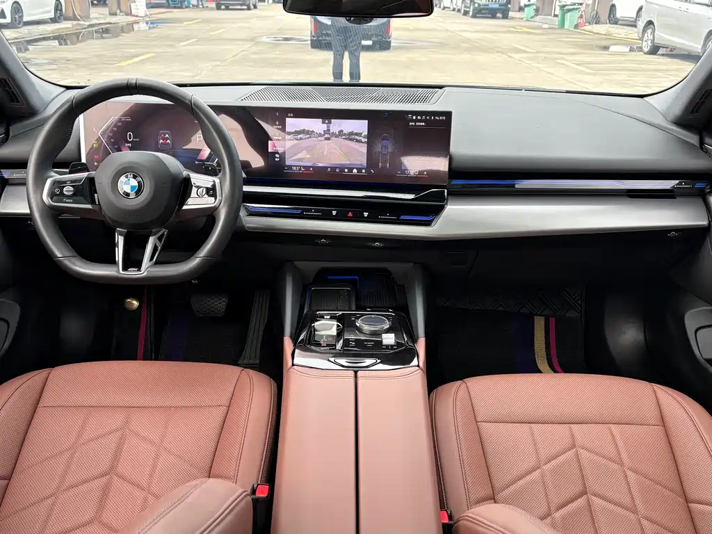 BMW 5 Series 2024