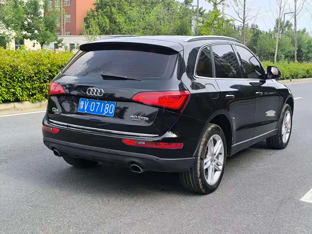 Audi Q5 2017 — фото 10