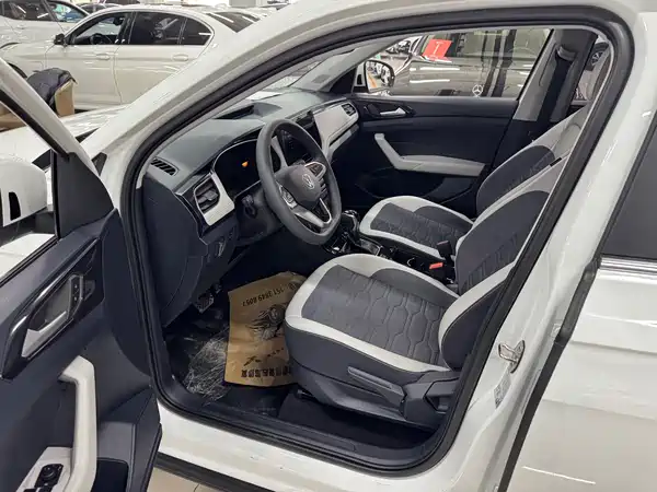 Volkswagen Tharu 2025