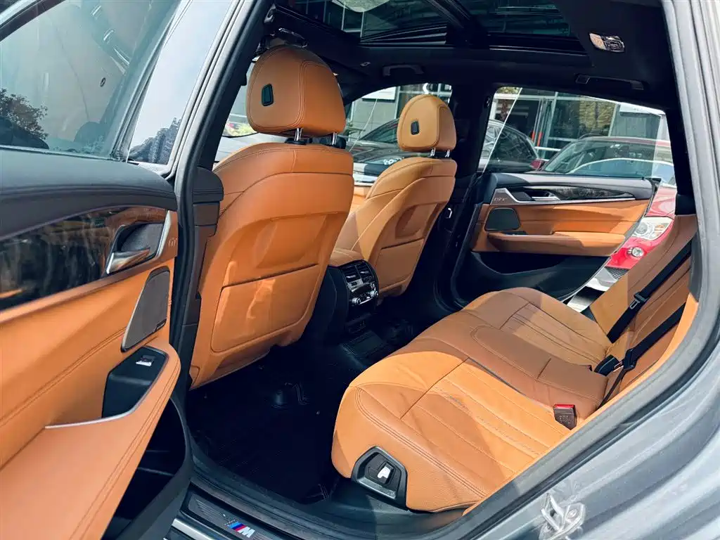 BMW 6 Series GT 2019 — фото 11