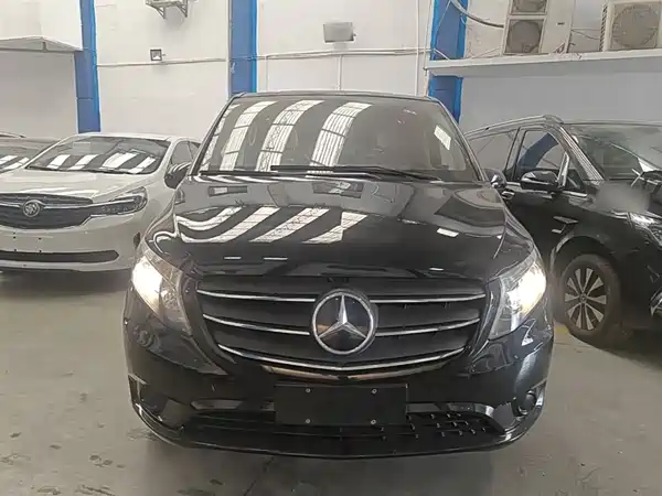 Mercedes-Benz Vito 2023