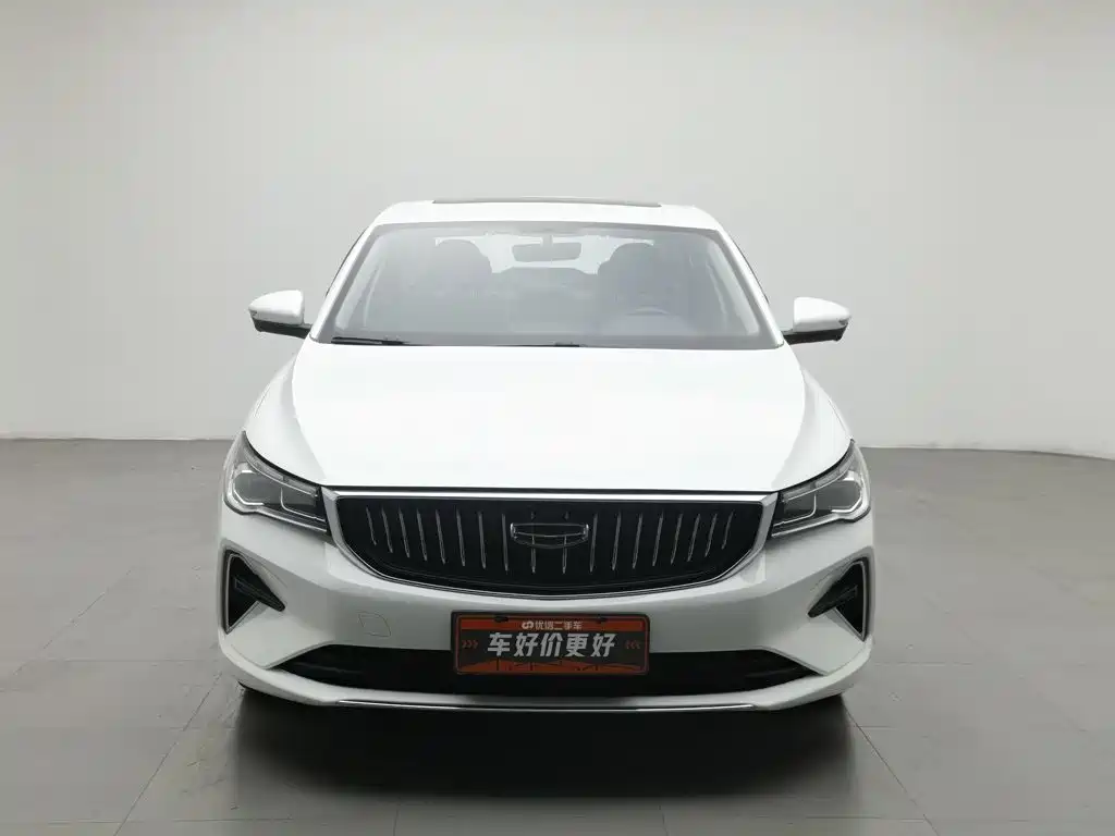 Geely Emgrand 2024