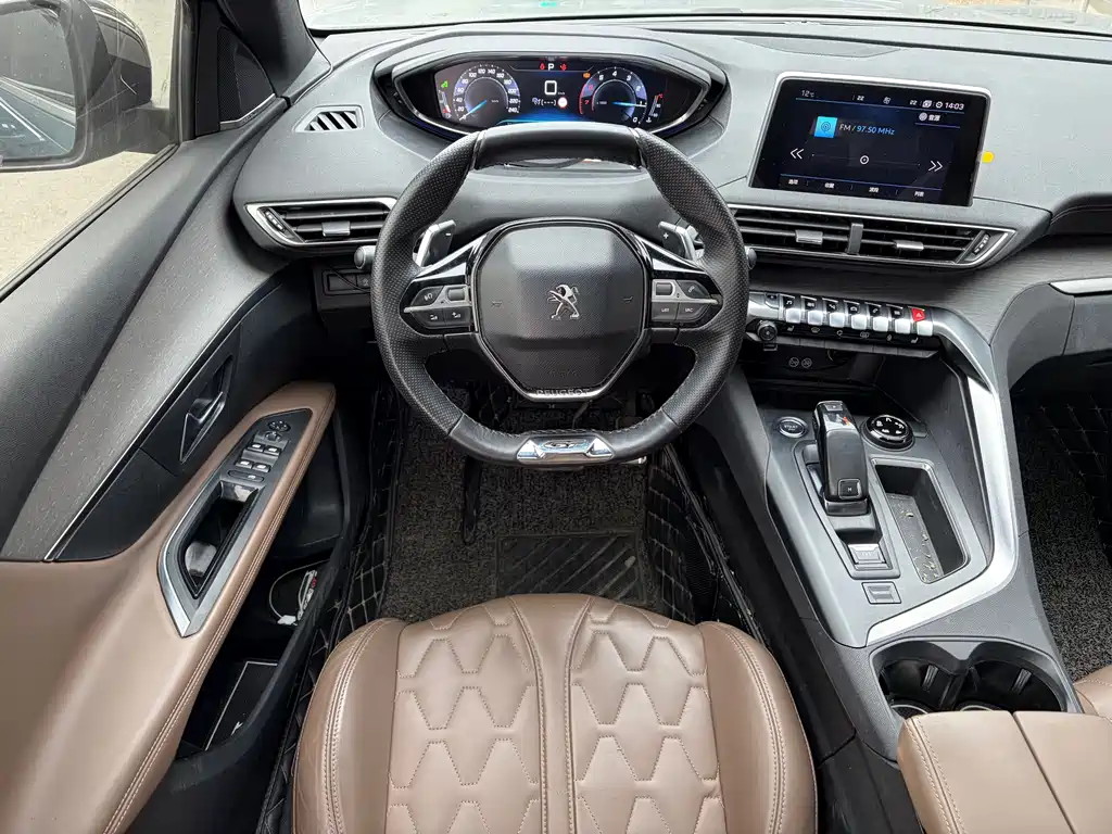 Peugeot 5008 2017 — фото 11