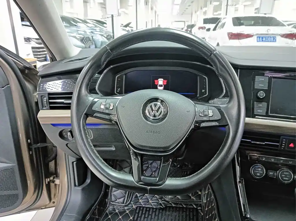 Volkswagen Passat 2019 — фото 6