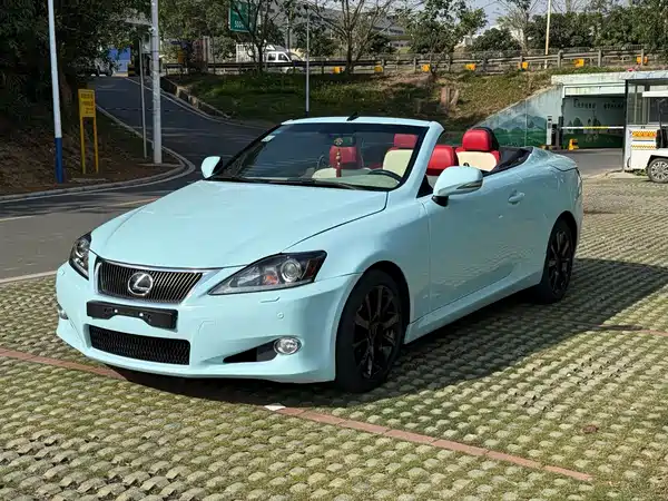 Lexus IS 2013