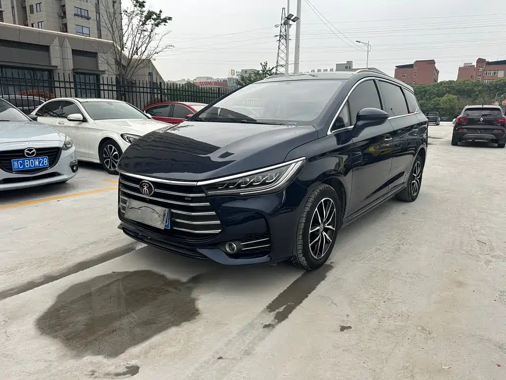 BYD MAX 2019 — фото 1