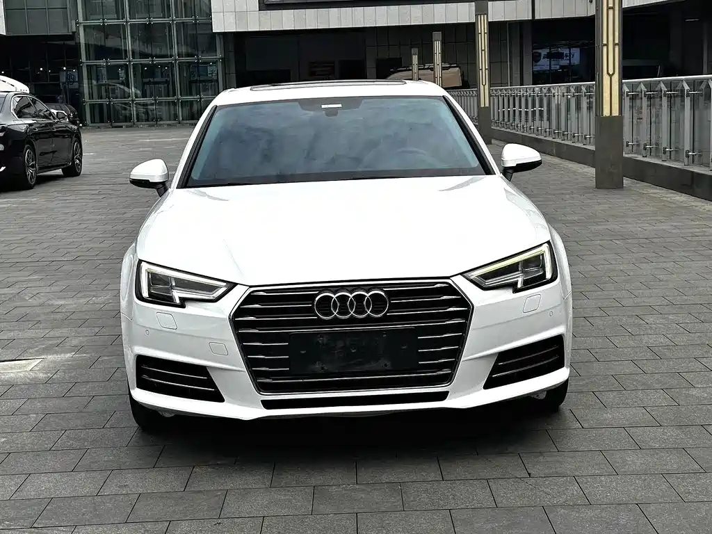 Audi A4L 2018