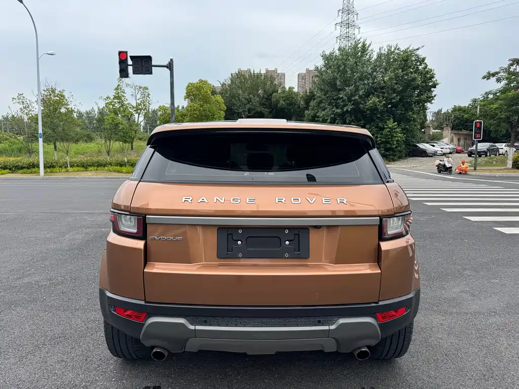 Land Rover Evoque 2016 — фото 11