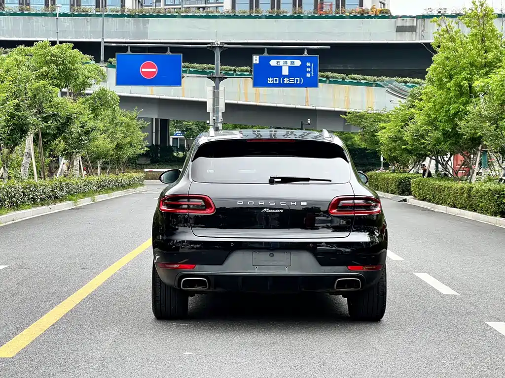 Porsche Macan 2017 — фото 9