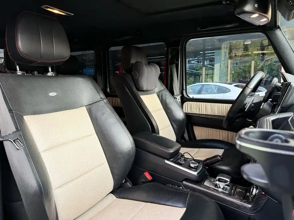 Mercedes-Benz G-Class 2015