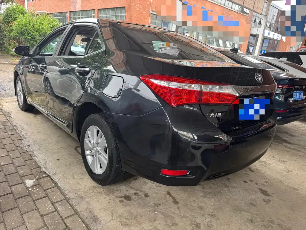 Toyota Corolla 2016 — фото 12