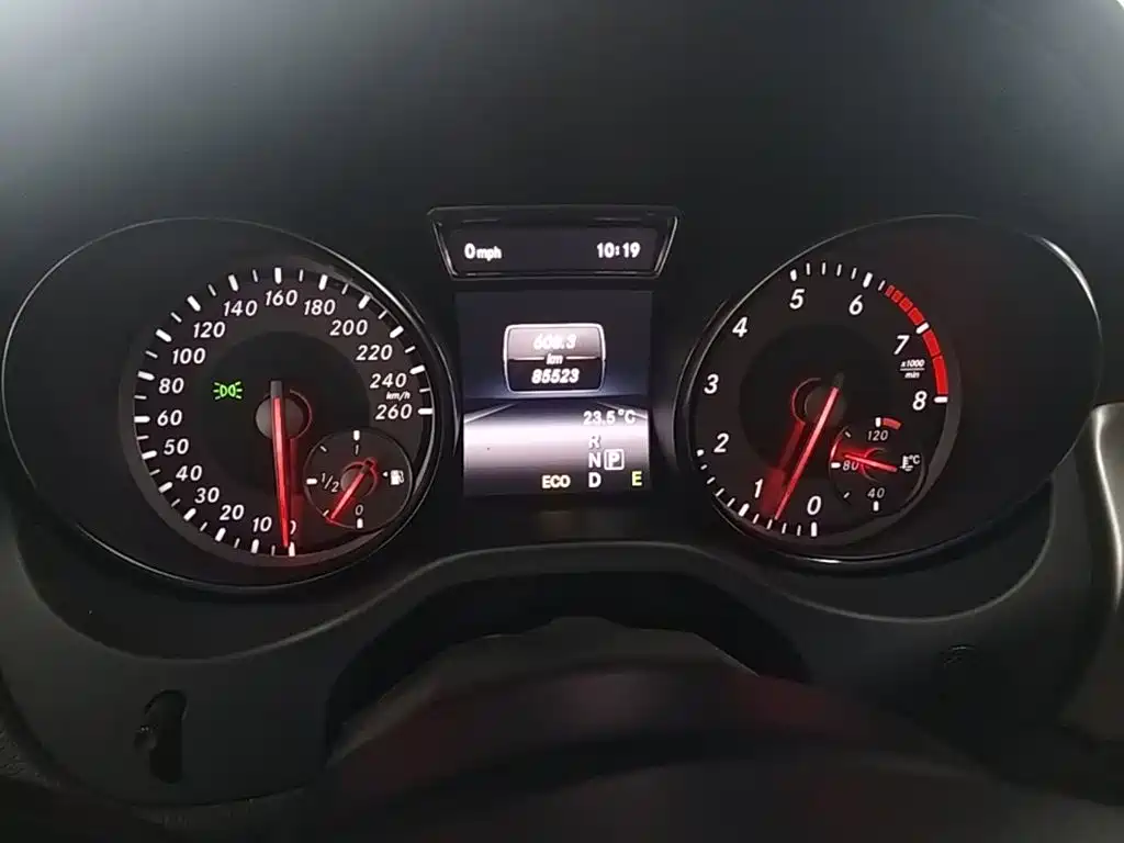 Mercedes-Benz CLA 2015 — фото 12