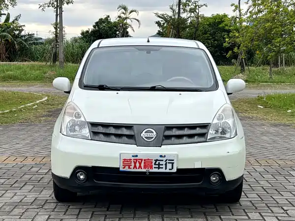 Nissan Livina 2008
