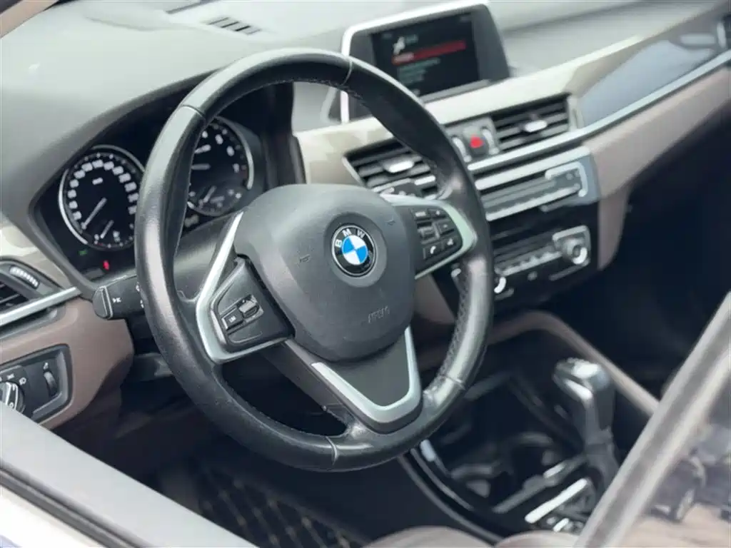 BMW X1 2019 — фото 16
