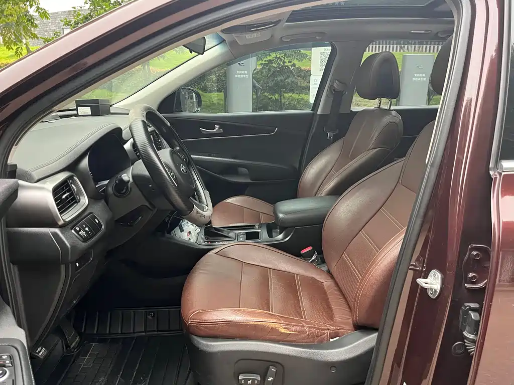 Kia Sorento 2015 — фото 8