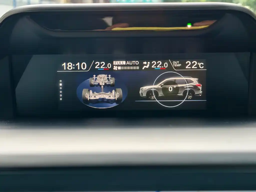 Subaru Forester 2023 — фото 18