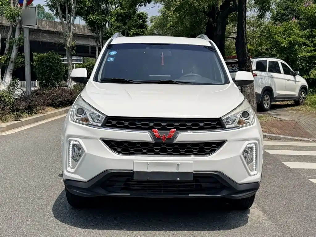 Wuling Hongguang S3 2018